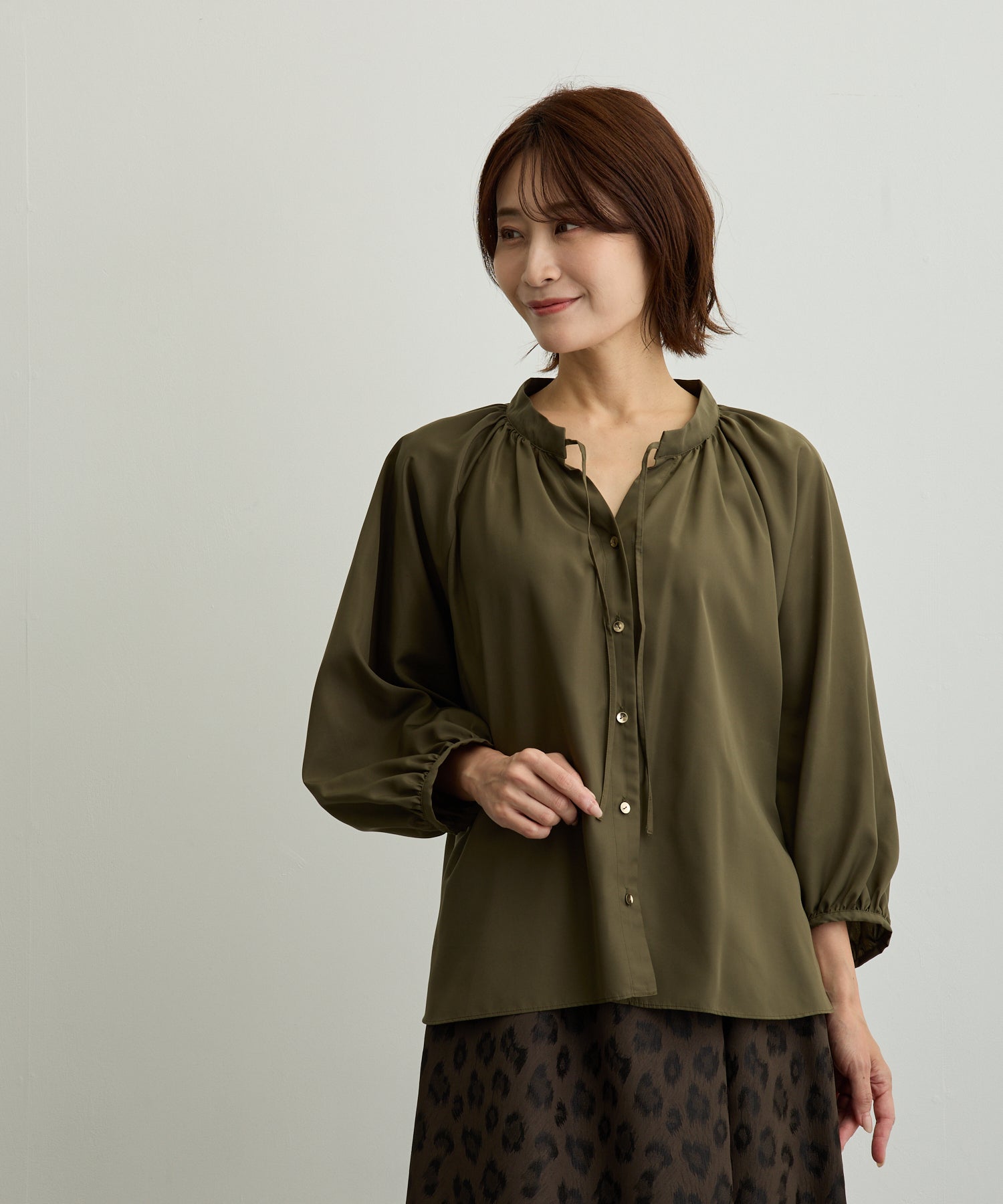 ラグランギャザーフロントリボンブラウス【日本製】 – Ifemelu