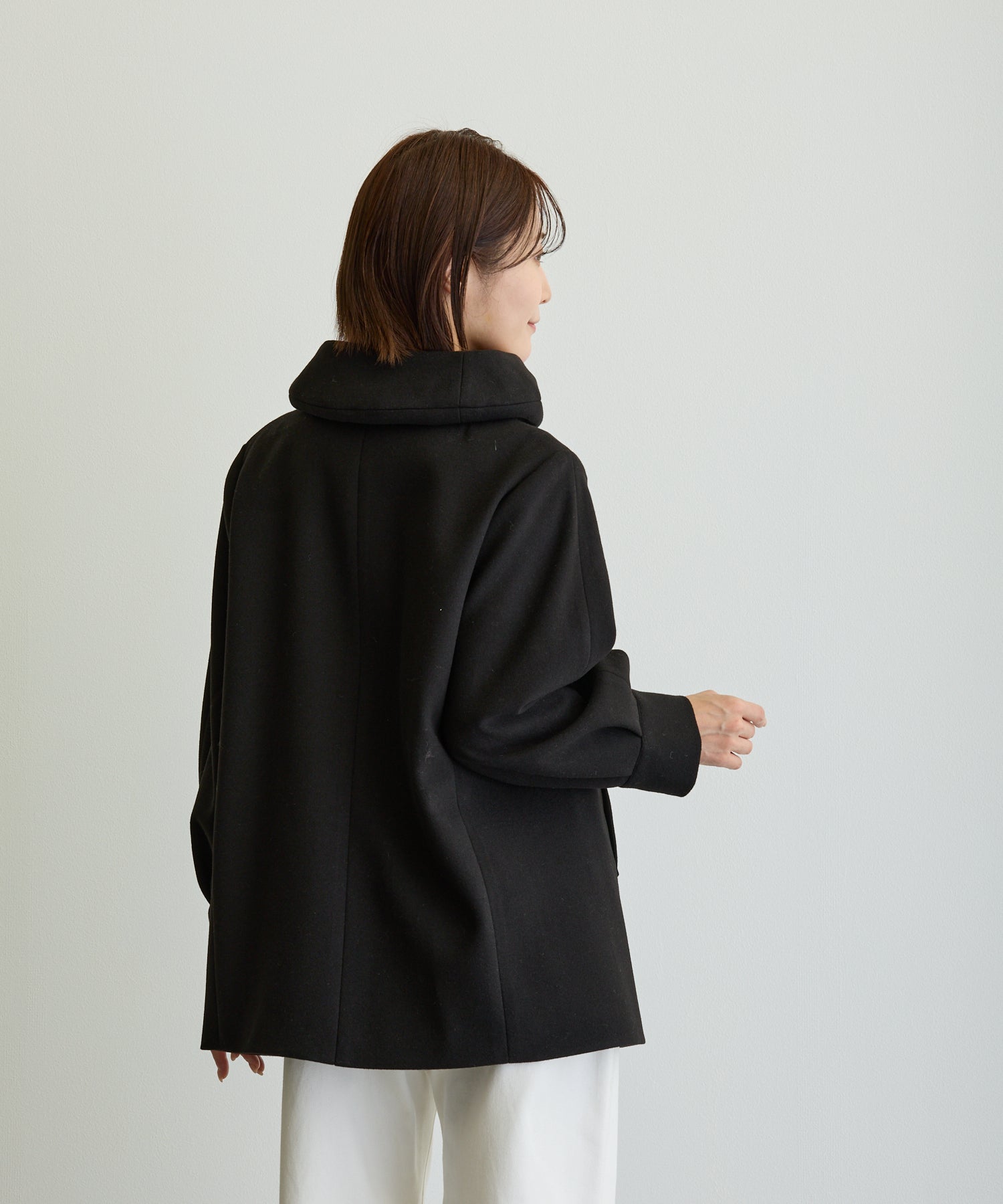 デザイン立体スタンドカラーミドルコート/ブラック【日本製
