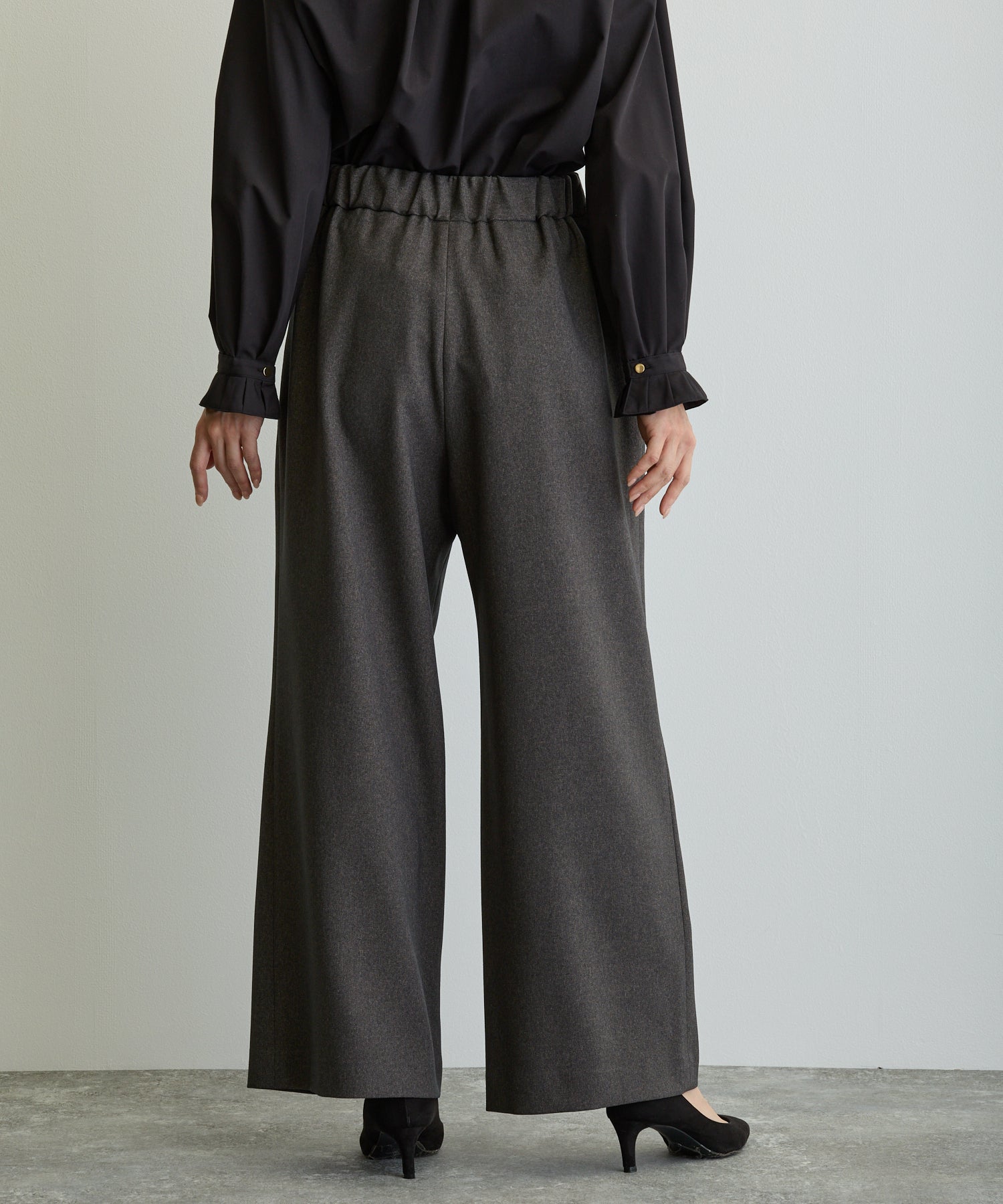 2タックワイドパンツ/グレー【日本製】 – Ifemelu/DoublefaceTokyo