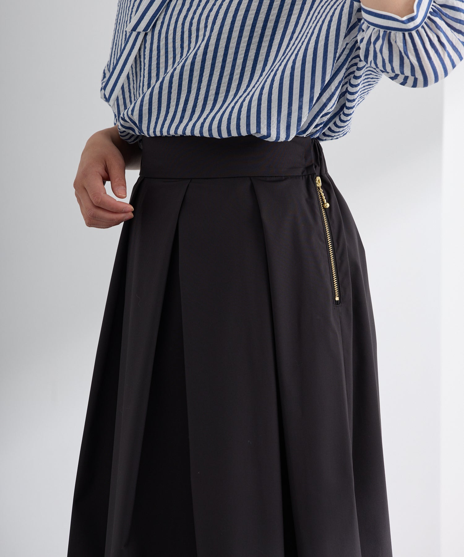 ゴールドジップタックフレアスカート【日本製】 – Ifemelu
