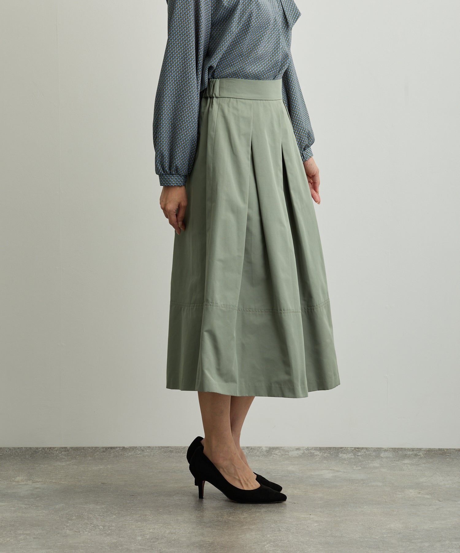 グログラン裾切替タックフレアスカート【日本製】