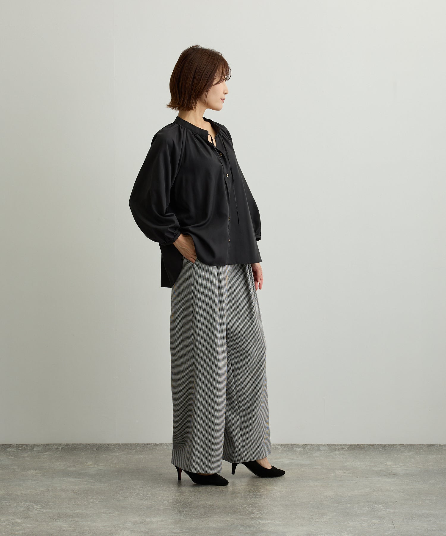 ラグランギャザーフロントリボンブラウス【日本製】