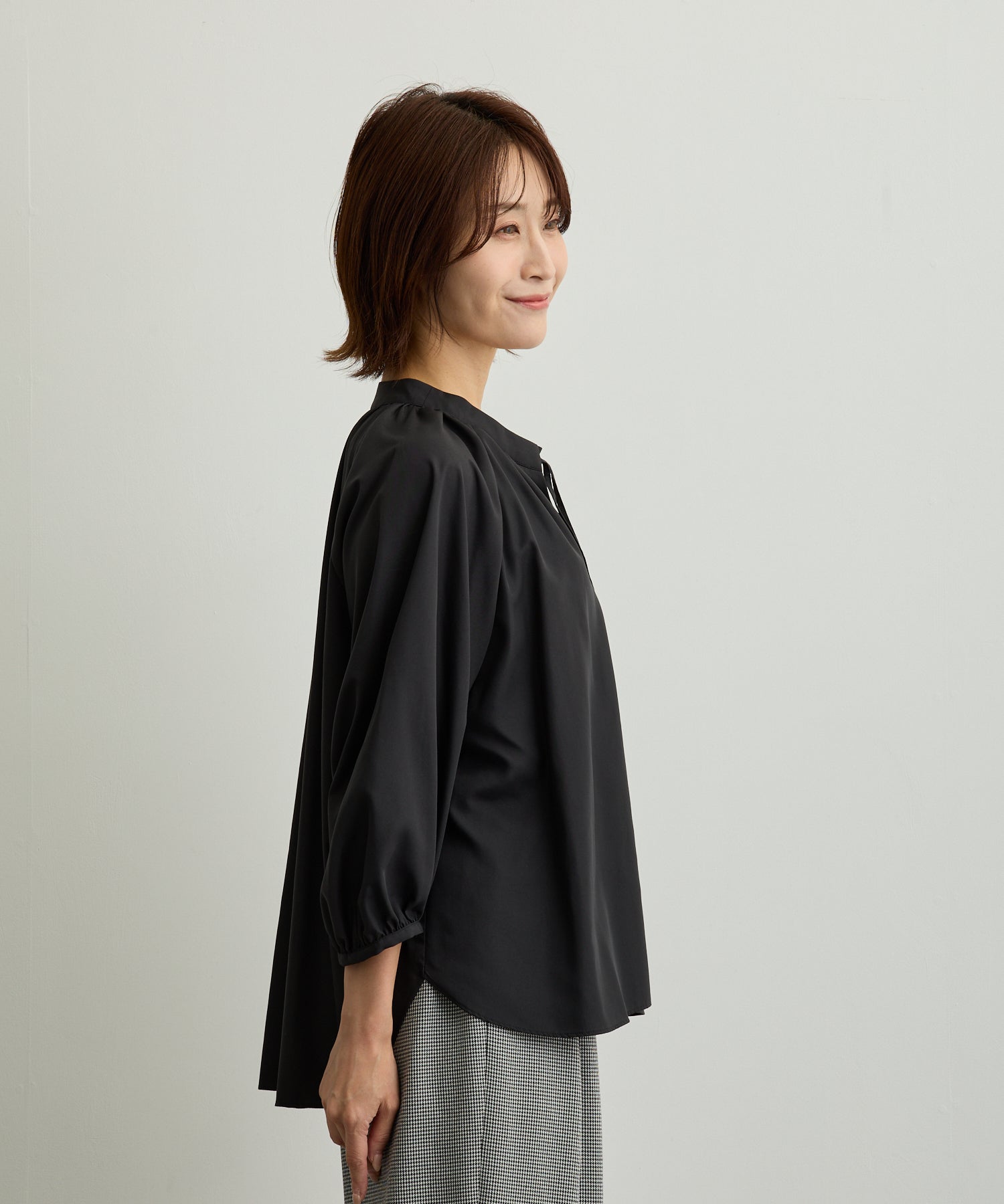 ラグランギャザーフロントリボンブラウス【日本製】