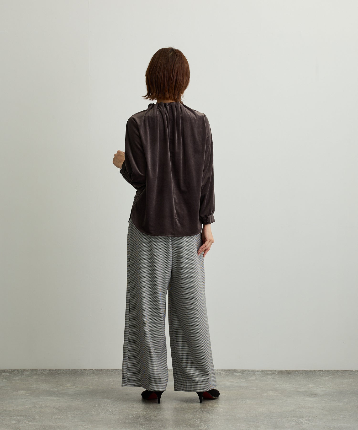 ベロアハイネックゴムギャザーブラウス【日本製】