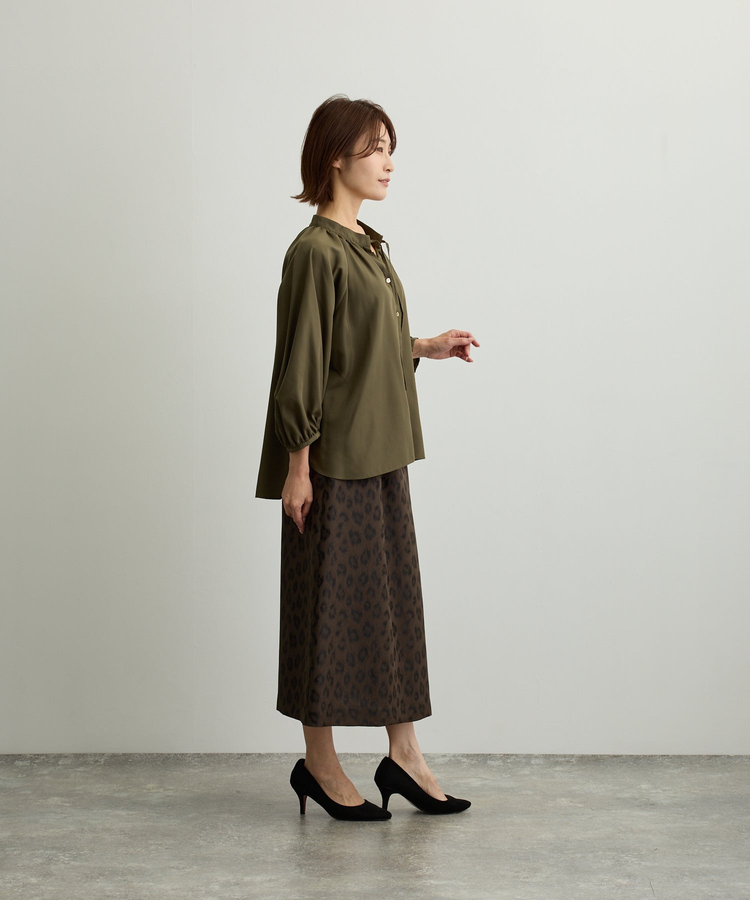 ラグランギャザーフロントリボンブラウス【日本製】