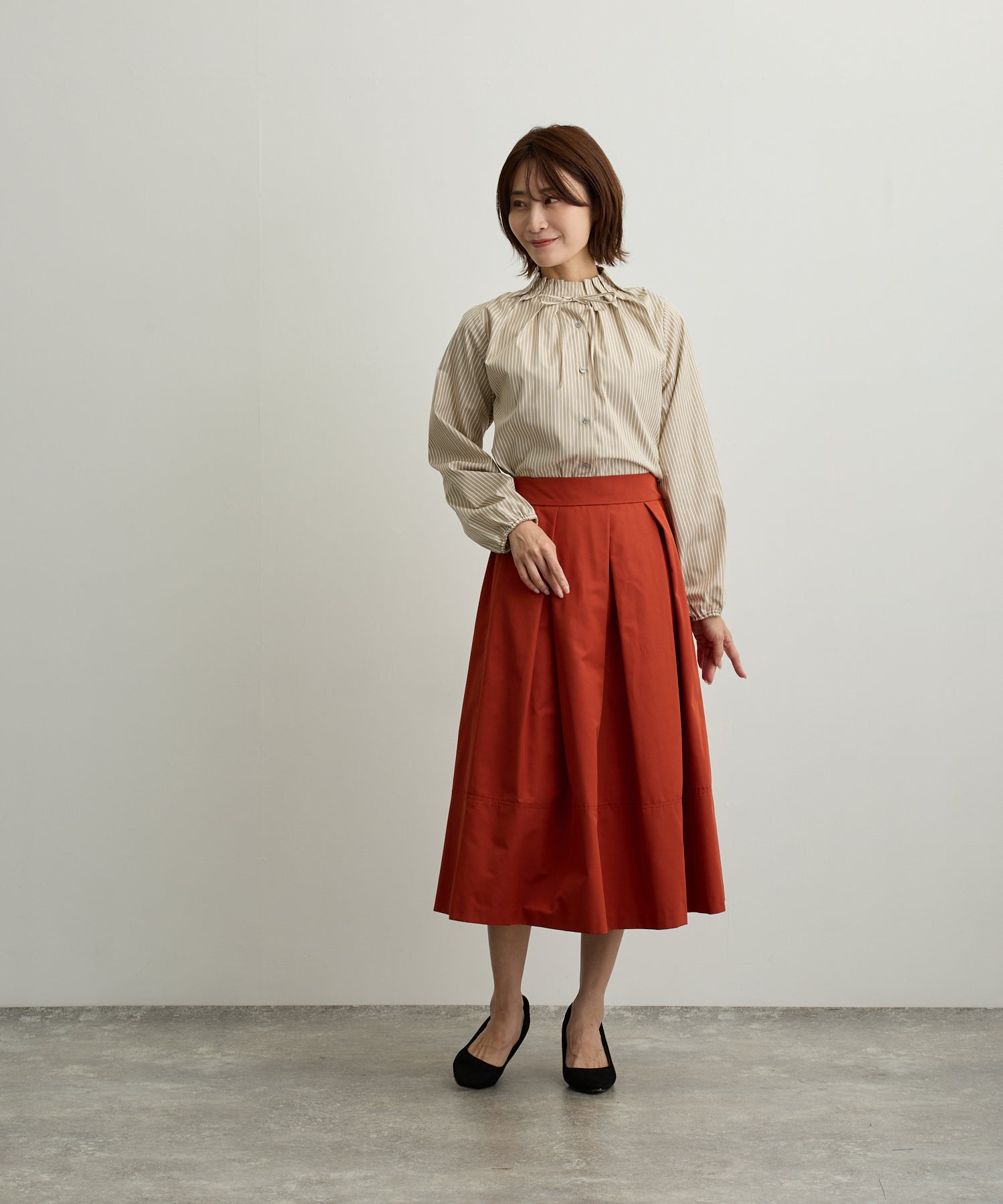 グログラン裾切替タックフレアスカート【日本製】 – Ifemelu