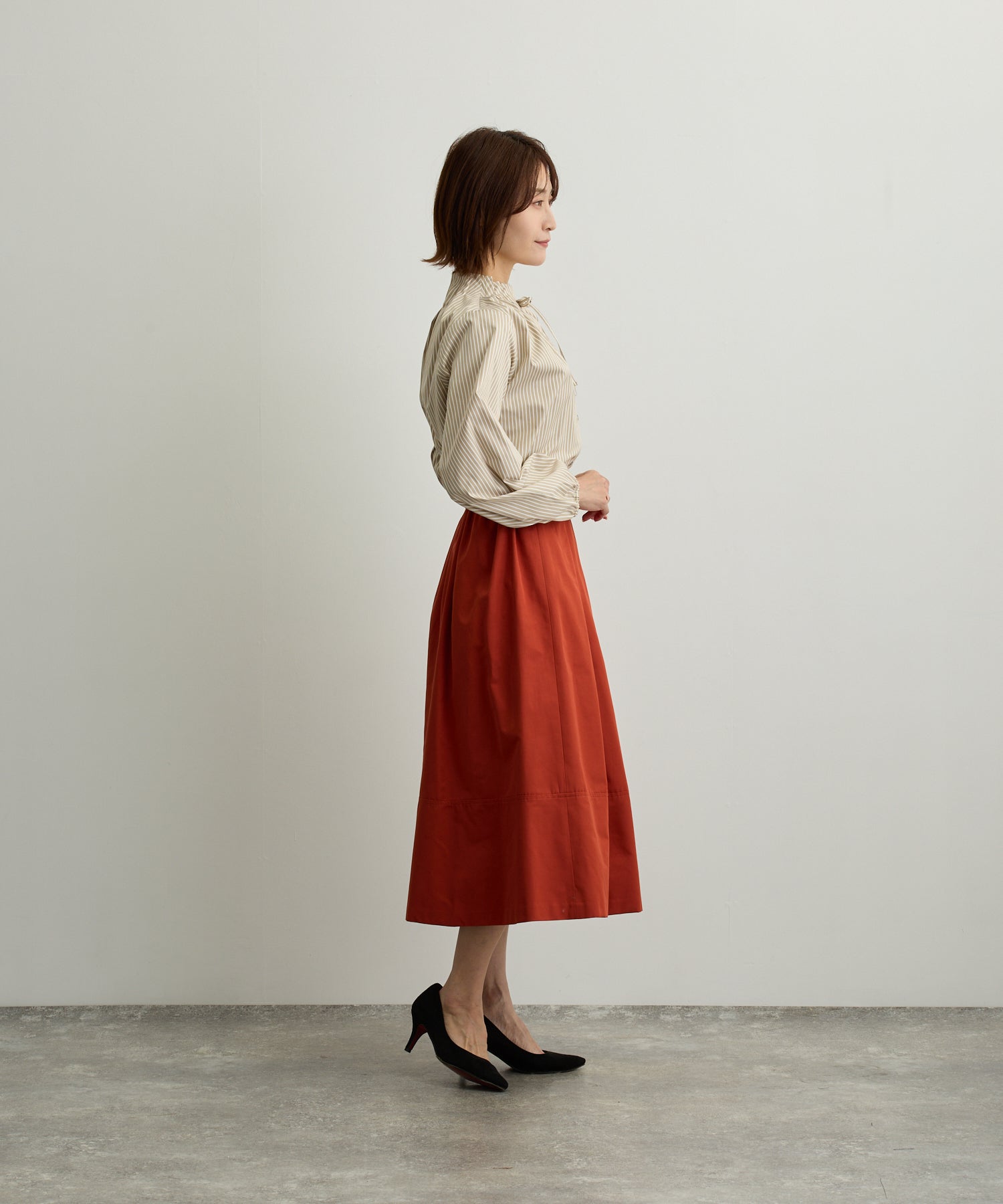 ハイネックタックリボンストライプブラウス【日本製】