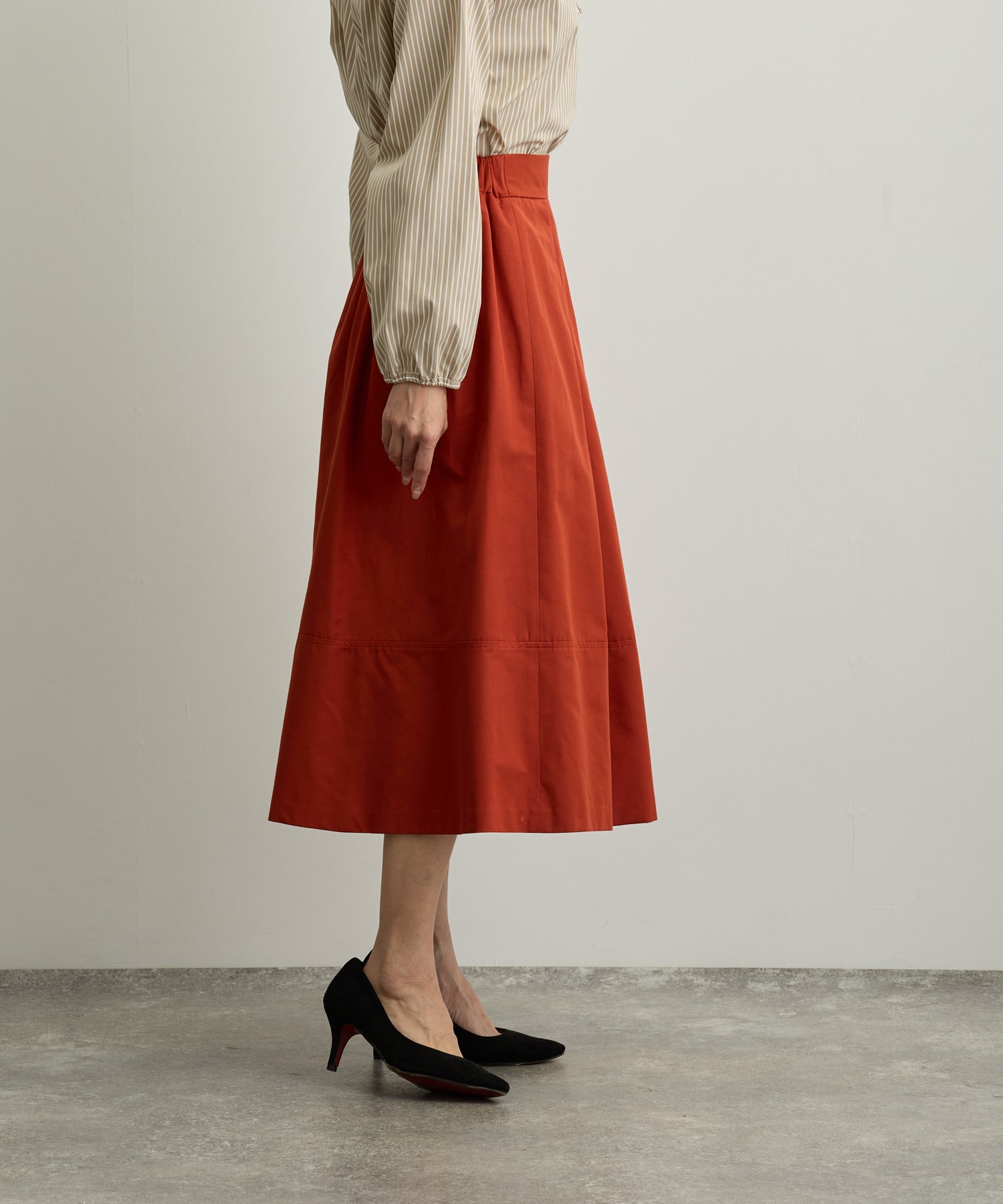 グログラン裾切替タックフレアスカート【日本製】 – Ifemelu