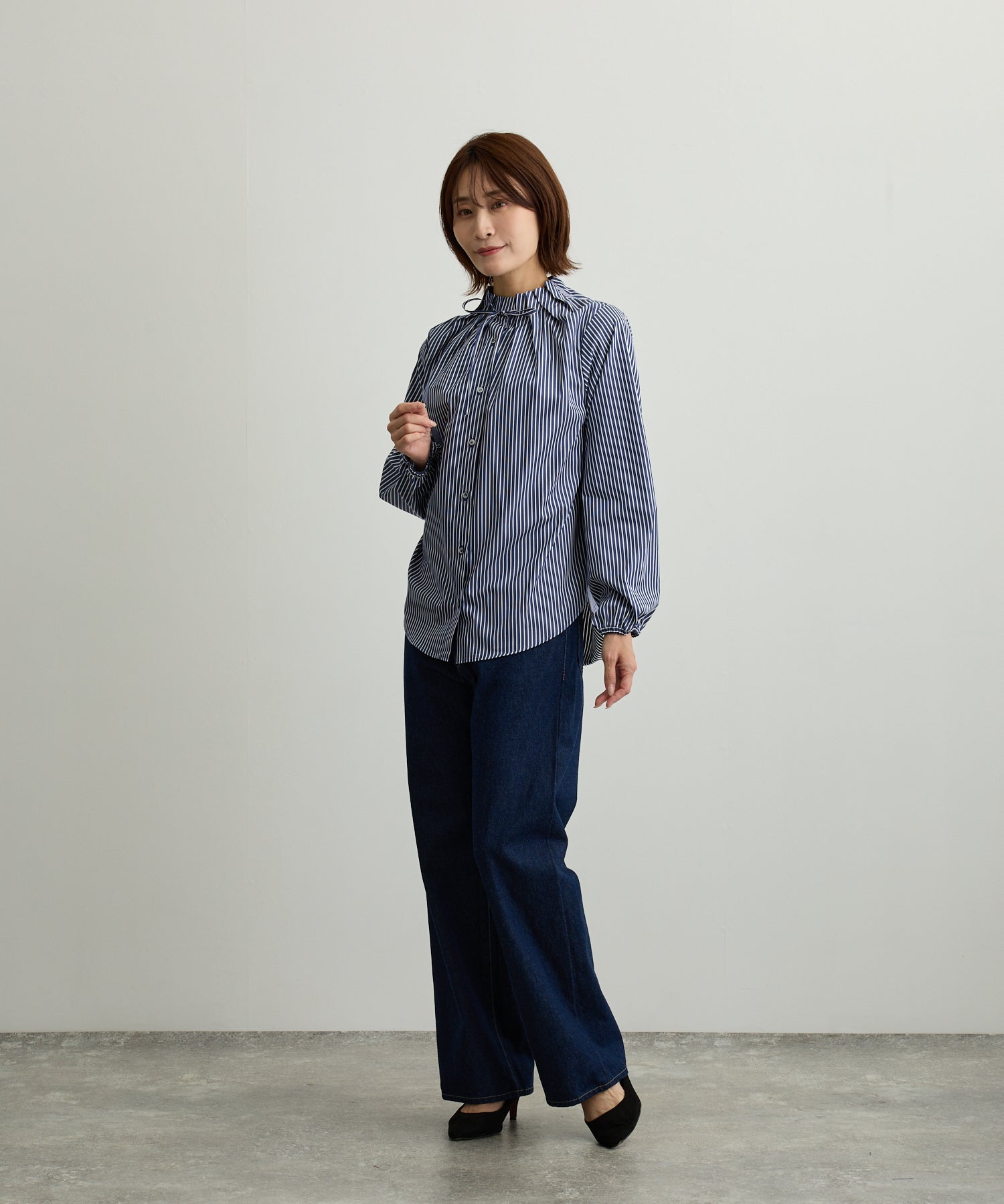 ハイネックタックリボンストライプブラウス【日本製】