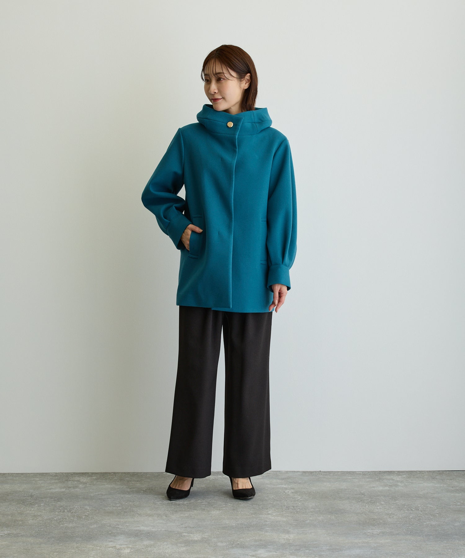 デザイン立体スタンドカラーミドルコート/ブルーグリーン【日本製