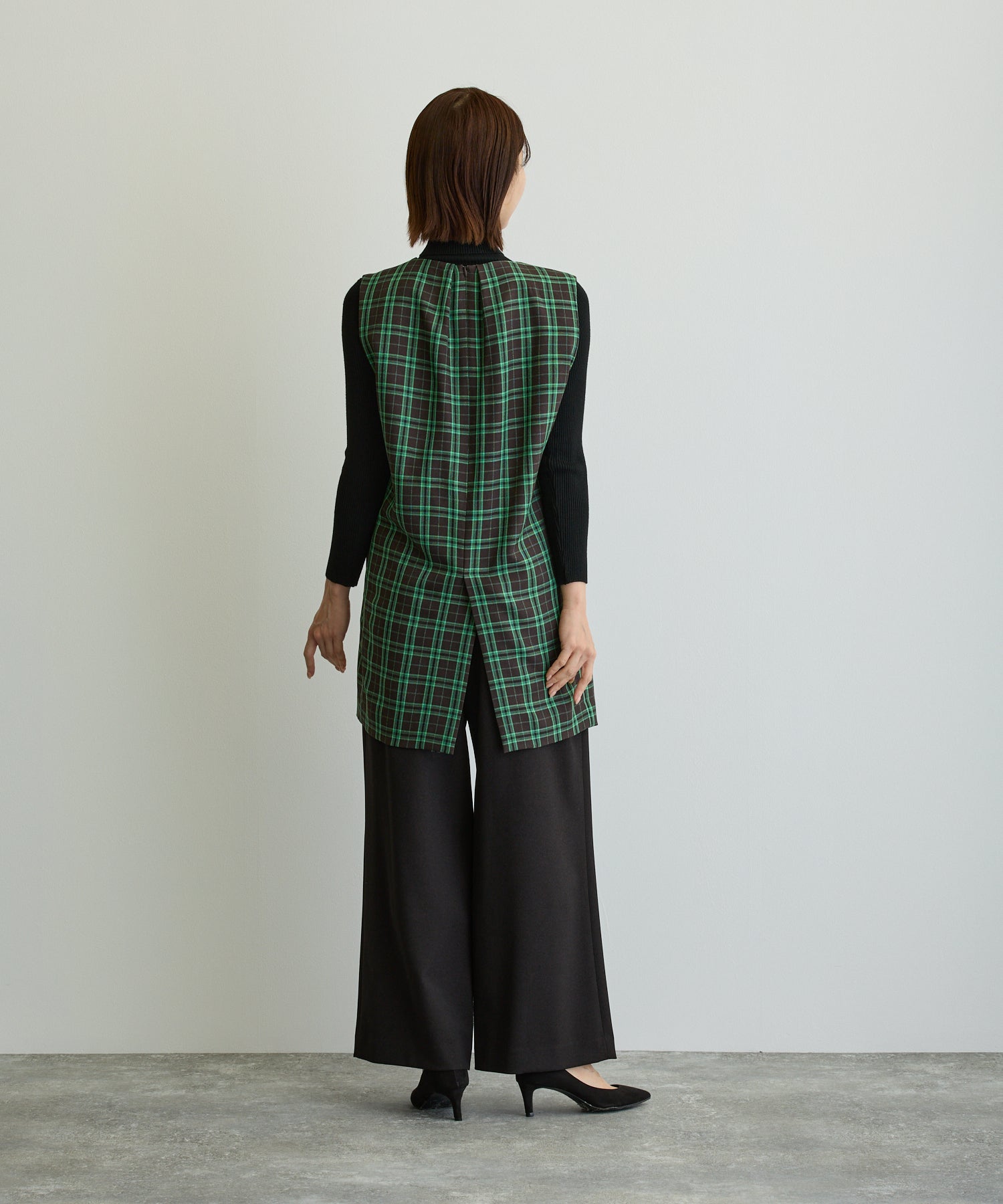 Vネックチェックミニワンピース/ブラウン×グリーン【日本製