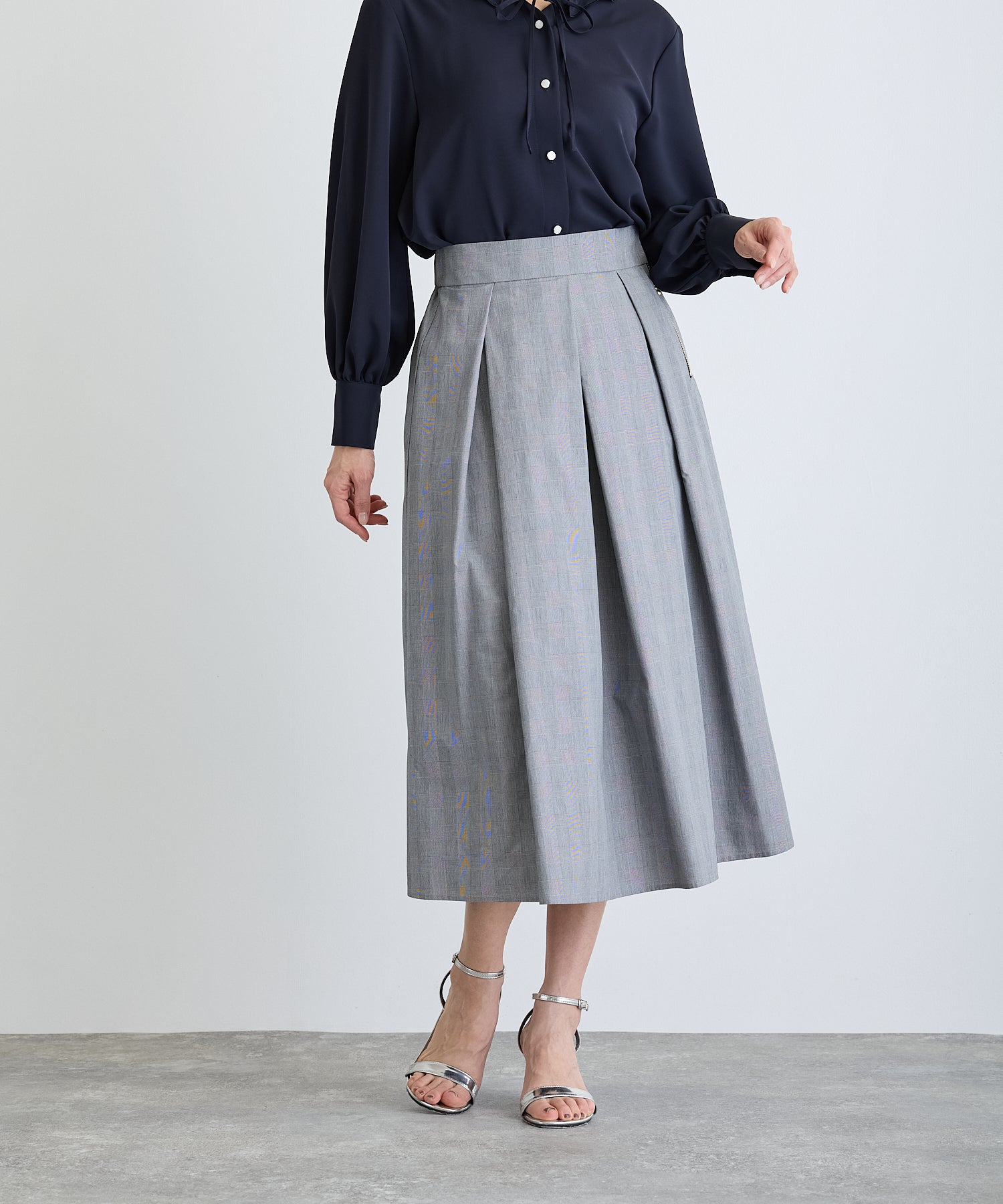 平日セール‼️ADORE グレー系チェック フレアスカート シズルチェック フレアスカート | AMACA (Women)/アマカ | 三越伊勢丹