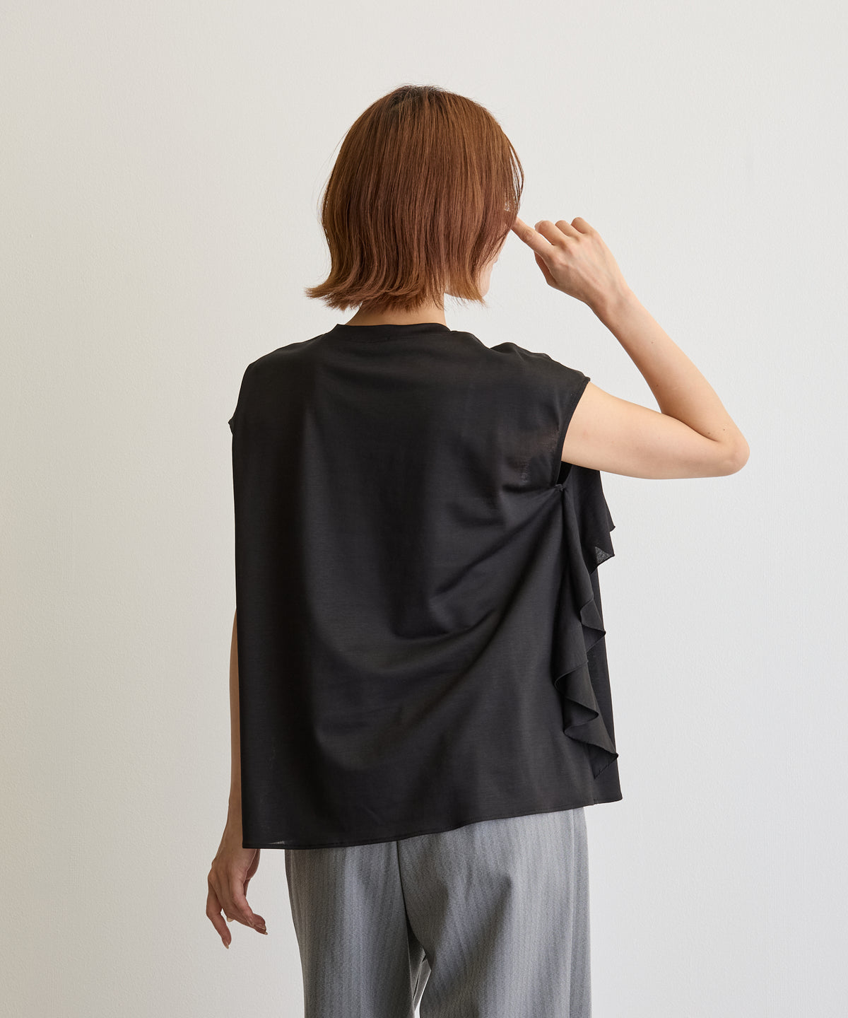 ケープ風ラッフルフレンチ袖カットソー/ブラック【日本製】